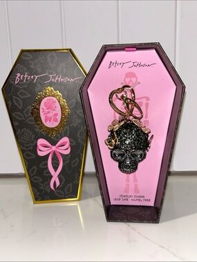 Betsey Johnson black crystal skull& butterfly bag charm keychain NIB/NWT